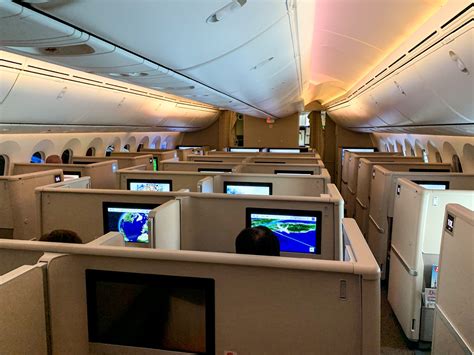 Review: China Eastern 787 Dreamliner Business .